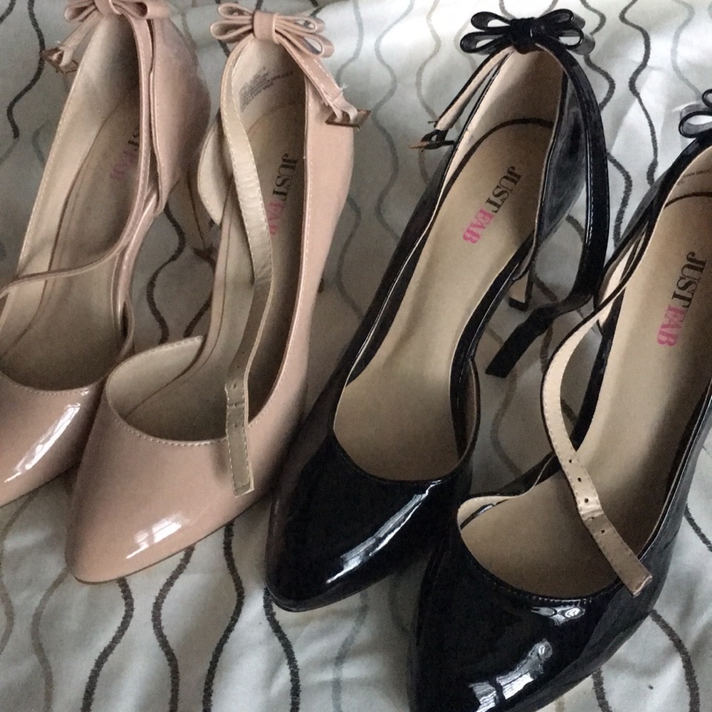 Patent high heel shoes (2 pairs)